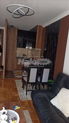 Izdaje se luksuzno opremljen stan u Mirijevu