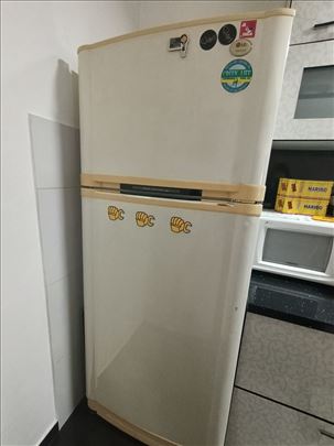 LG kombinovani frižider 