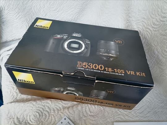 Nikon D5300 sa obj. 18-105 8666 okidanja