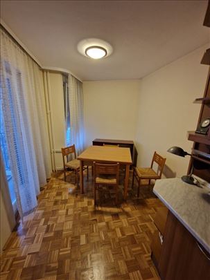 Tate i mame, ovo je to. Bez drame... Dom.