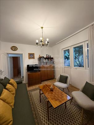 Renoviran stan – Novi Beograd, parking uključen