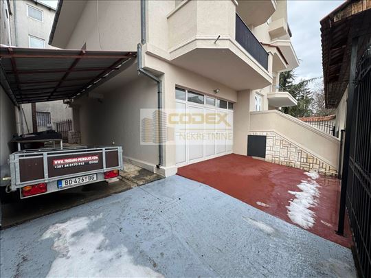 Renovirana kuća, pogodna za stanovanje ili PP