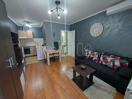 Stan,Novi Sad,Adice,kv: 19.00, € 42000