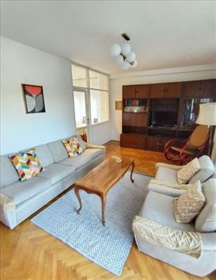 TOP, Kraljice Marije, 3 sobe, parking, terasa