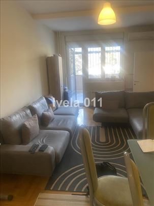 Uknjižen 2.5 stan - Vračar ID#4065