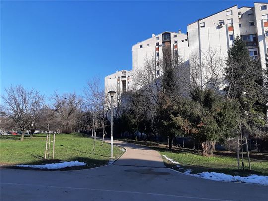 Uknjižen funkcionalan stan  u Skojevskom naselju