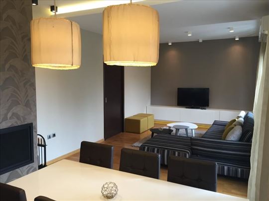 Crveni Krst, novoopremljen, dva garažna mesta ID#8