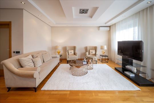 Dedinje, odličan,moderan stan sa garažom