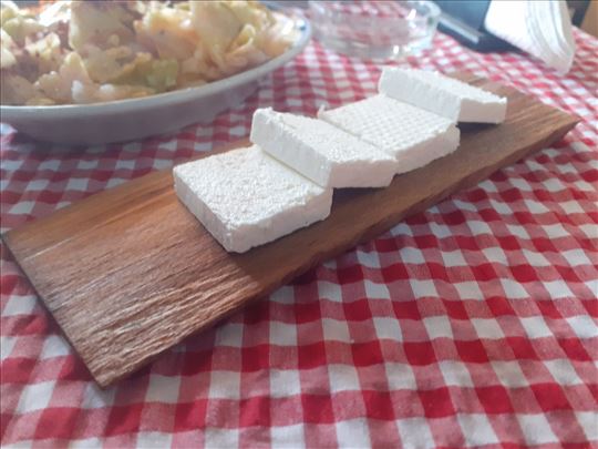 Drveni Rustik Tanjiri i Drvene Tacne za hranu