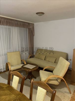 Izdaje se stan na Panteleju!