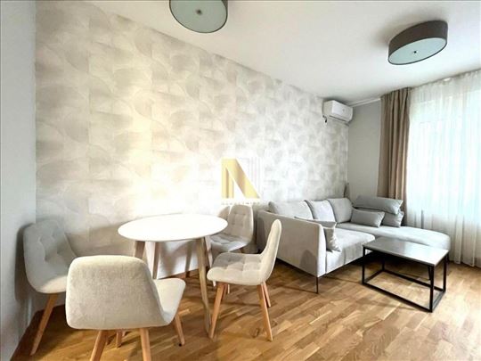 Luksuzno opremljen 1.5 stan u ekskluzivnom komplek