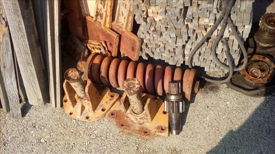 Opruga za top za buldozer tg 110 100 90