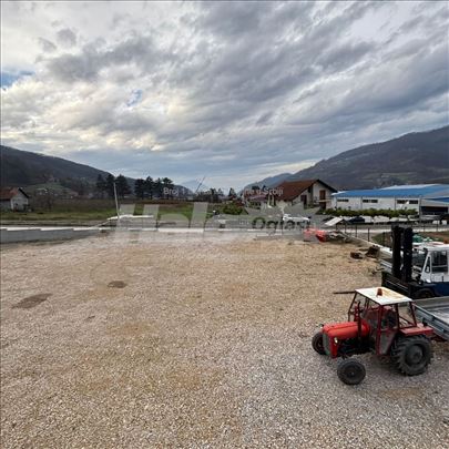 Plac 20 ari  Podasut,Ogradjen,Struja,Voda,