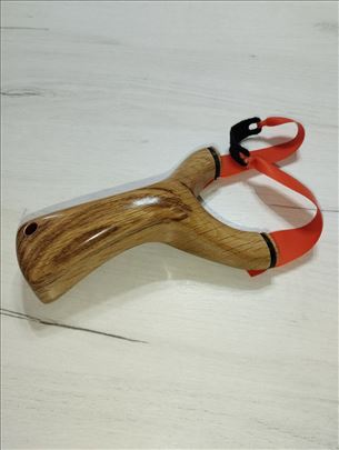 Praćka - lučni model 1