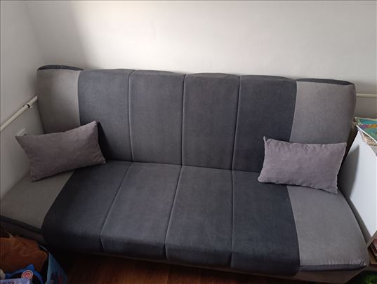 Trosed na razvlacenje mojca