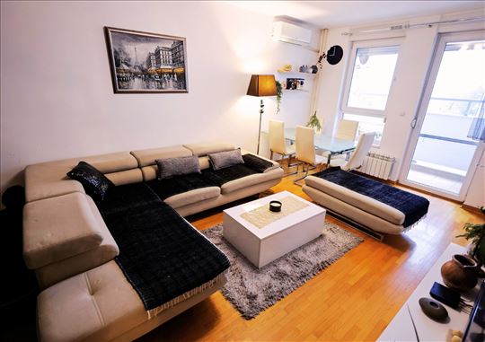 Belvil - sa parkingom - 1% provizija