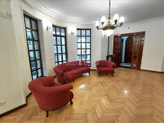 Dedinje, luks vila u rezidencijalnoj zoni