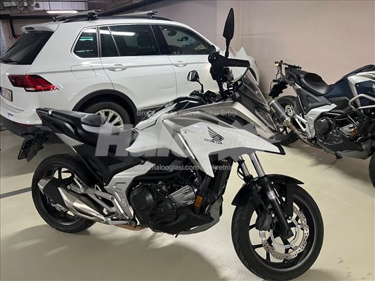 Garaza A Blok, odmah dostupno 11,400din