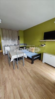 Izdajem garsonjeru Zemun -Altina