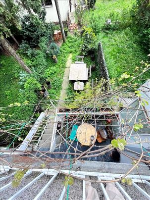 Kuća u nizu sa baštom i garažom ID#1002