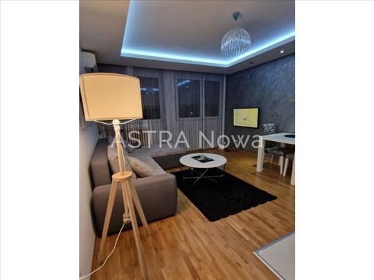 Moderan 1.5 stan -Pariske komune