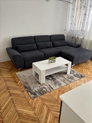 Renoviran, namesten dvosoban stan, Bulevar Osl.