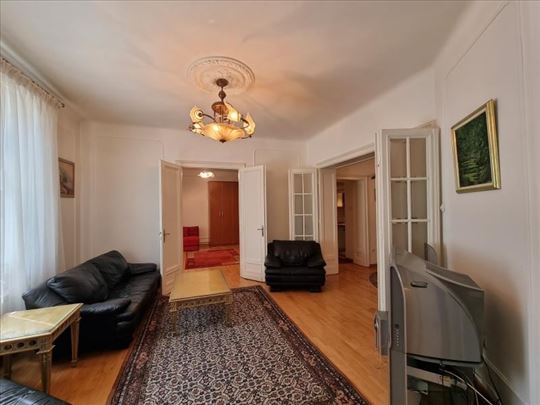 Salonski stan,115m2,4.0. ID#2550