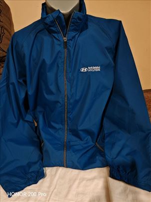 tamnoplava trenerka Hyundai