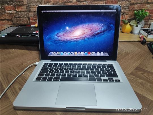 Apple MacBook Pro 5,5