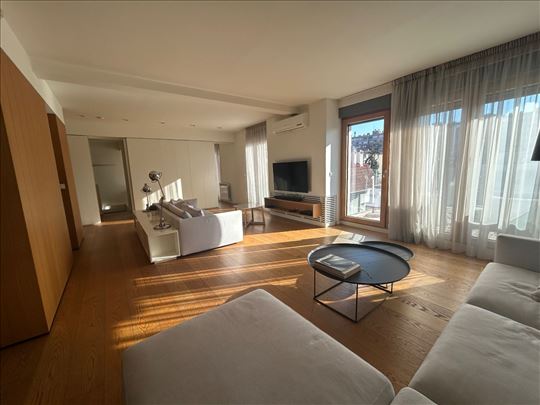 Beograd, Vračar, Neimar, Hadži Melentijeva, garaža