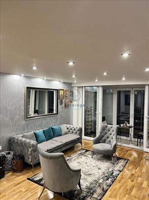 Blok 28, Bulevar Arsenija Čarnojevića, 60 m2