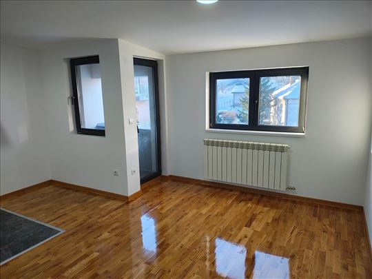 Cvetanova Ćuprija 47m2, 1970e+PDV 