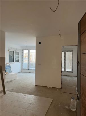 Jajinci, novogradnja, 2.5