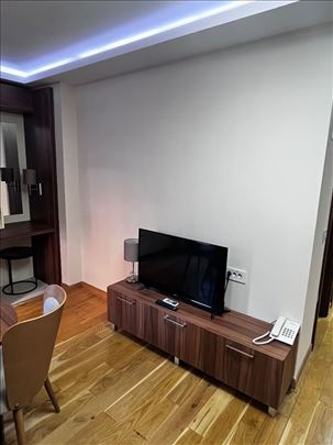 Lux opremljen stan na Vračaru