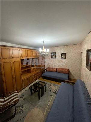 Namesten odmah useljiv stan- Konjarnik