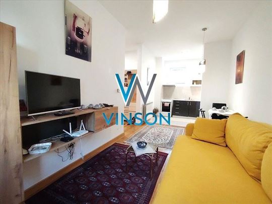 Novi Sad, Centar - Uknjižen jednoiposoban stan ID#