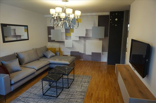 Odlican komplet opremljen stan u Filmskom gradu