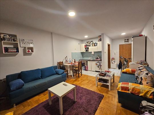 Odlična gasonja na Bulevaru Evrope!