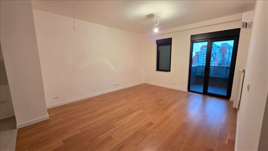 Park Vila Residence-nov 2.0soban sa garažom