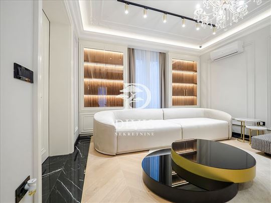 Renoviran, salonski stan na Vračaru, Krunska 100m2