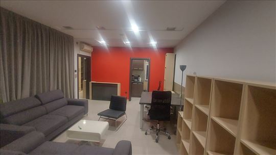 Stari grad Maršala Birjuzova – 54 m² renoviran