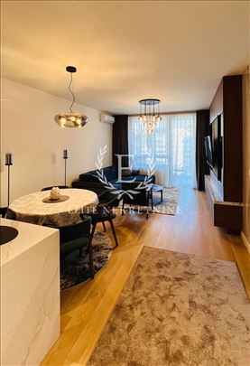 Trosoban lux stan,garaza,prvo izdavanje