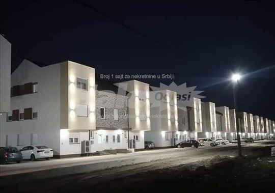 Trosoban stan u Veterniku, uknjizen,66m2 + terasa 