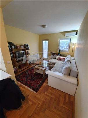 Uknjižen Dvosoban stan, 41 m2, Mirijevski Bulevar