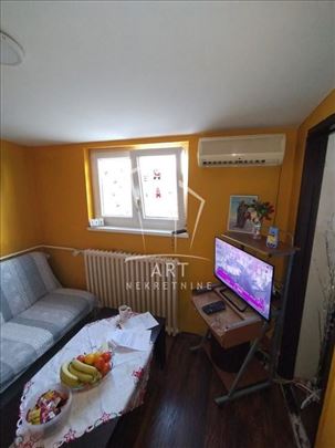 Uknjižena garsonjera u Pančevu ID#13619