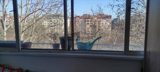 Useljiv, fenomenalna lokacija, adaptibilan