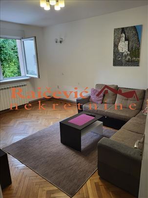 Vozdovac, Kumodraska, 52 m2 sa lodjom, I od II