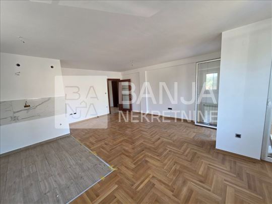 Četvorosobni stan od 127 m2 kod Kružnog toka
