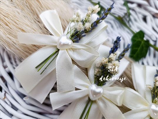 Cvetici za kicenje svatova