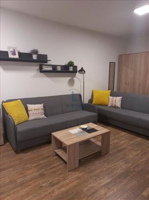 Fon, Bose Milićević, 27 m2